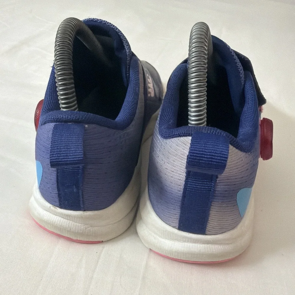 New Balance Size 5 Youth Or Women's Sz 6 Sneakers Blue‎ and Pink Athletic Design